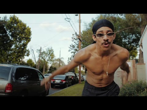 GAY STREET FIGHTER - Keiynan Lonsdale [Official Music Video]