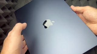 Video thumbnail for MacBook Air M2 -13 inch 8-Core CPU 8-Core GPU8GB Unified Memory 256GB SSD Storage Midnight Unboxing by Tech & Design