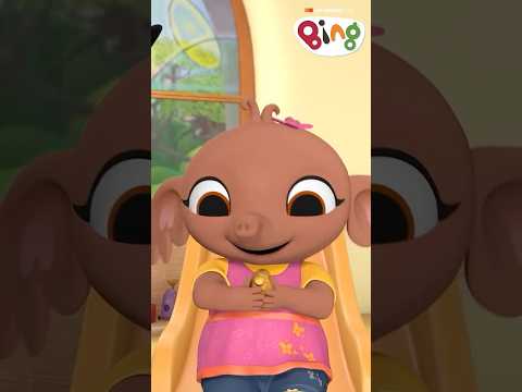 Bing and Sula are playing on the slide! | #Shorts | Bing Shorts