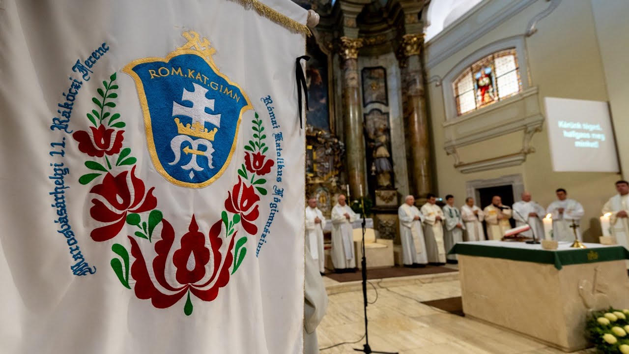 „Valahányszor elmentünk az iskola mellett, mindig mondtunk egy Miatyánkot a feltámadásáért”