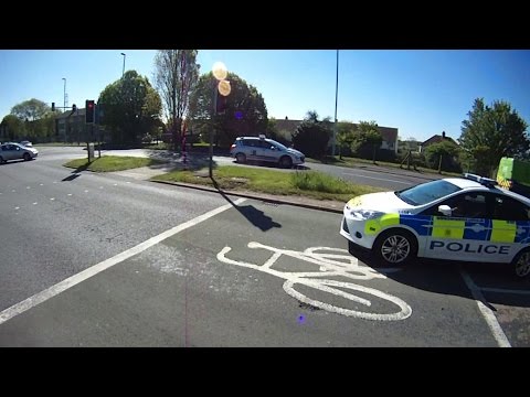 HX14EUB - Police Car ASL Violation