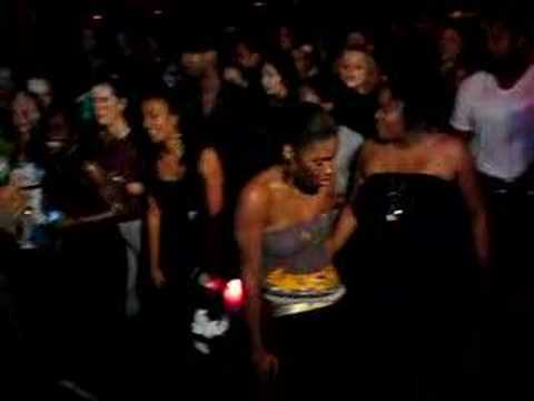 Arnold Jarvis & jojoflores Live at Therapy Montreal