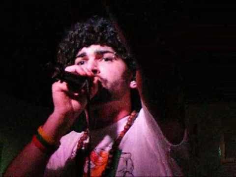 RoyaltyBoy V-blog: Mr. Levy - Reggae show in Life Pub