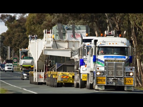 Superload 390 tonnes 800km - Australian trucks