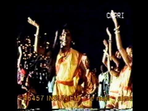 download lagu mp3 mp4 Kameez Teri Kali Hazaron Phoolon Wali, download lagu Kameez Teri Kali Hazaron Phoolon Wali gratis, unduh video klip Kameez Teri Kali Hazaron Phoolon Wali