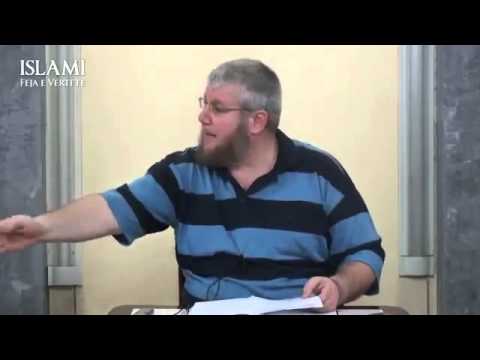 Hoxha shan dhe kritikon rilindasin Pashko Vasa