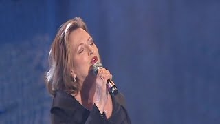 BARBARA DICKSON - THE ERISKAY LOVE SONG (LILT) Live (The Seekers)