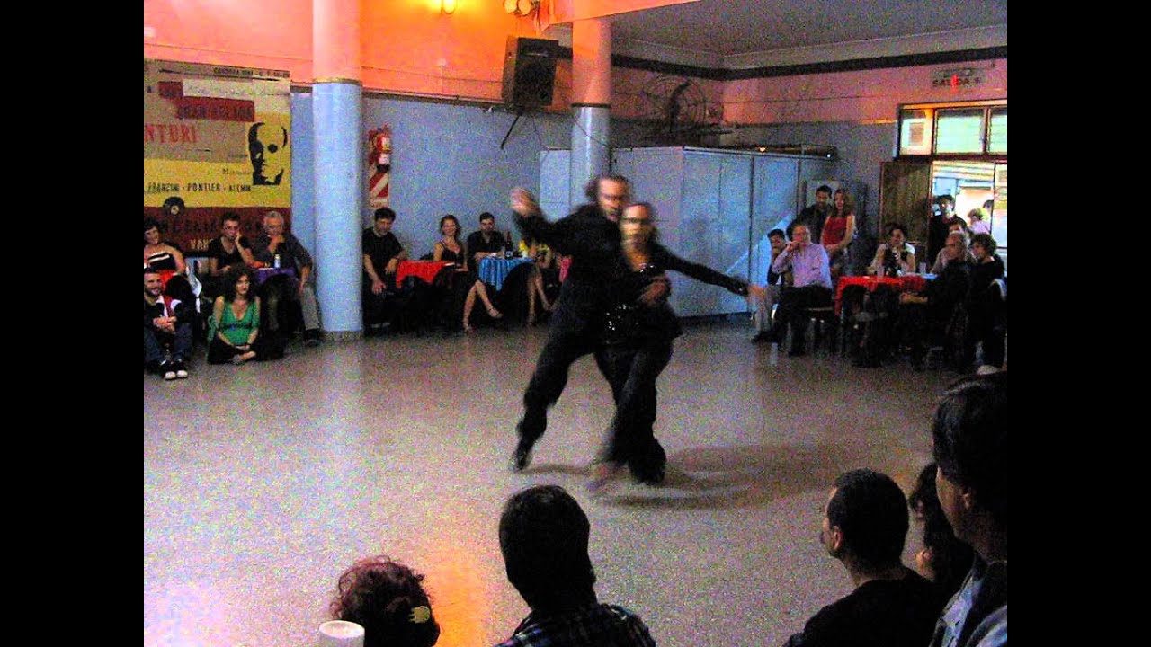 EDUARDO CAPUSSI y MARIANA FLORES en Viva La Pepa Milonga (4/4)