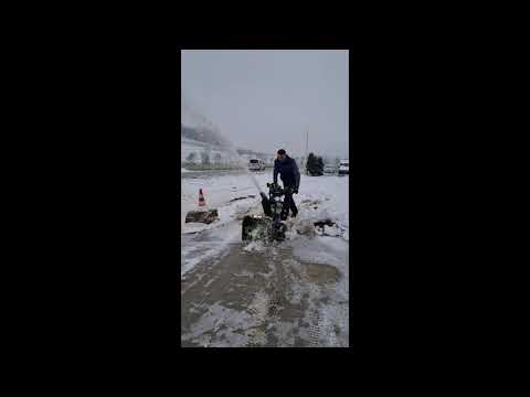 EGO Schneefräse SNT2400E  - Erste Eindrücke bei erstem Schnee 01.12.2020