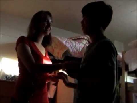 Kung paano mangayayat sistema Tatiana Malakhova Massage sa bahay upang linisin ang tiyan at mga gilid