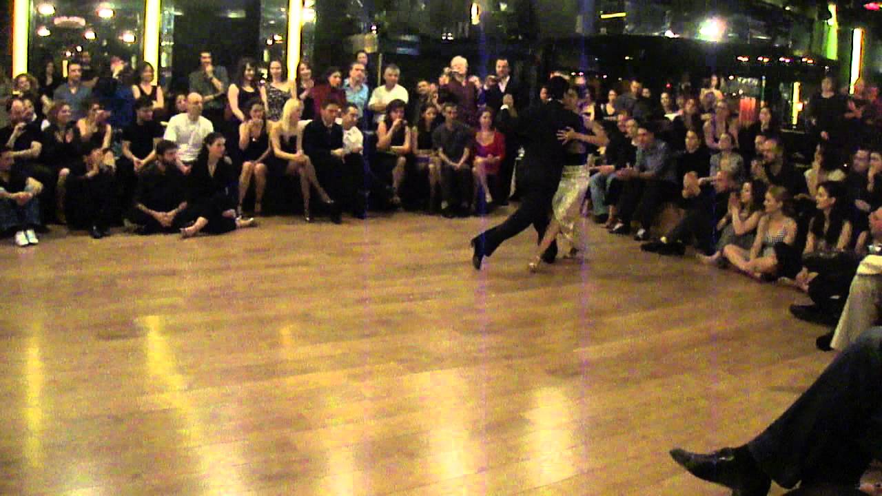 Sebastian Achaval y Roxana Suarez Lo de Elli Atenas 18/3/2012.MP4