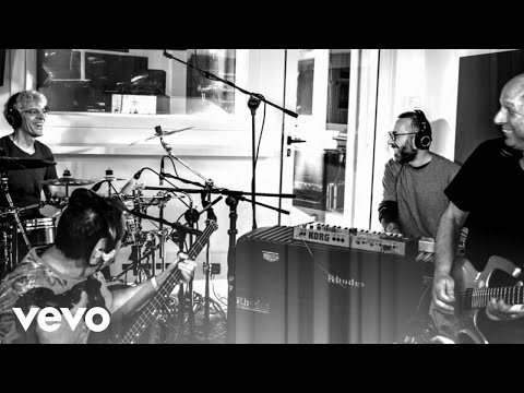 Gizmodrome - Man in the Mountain