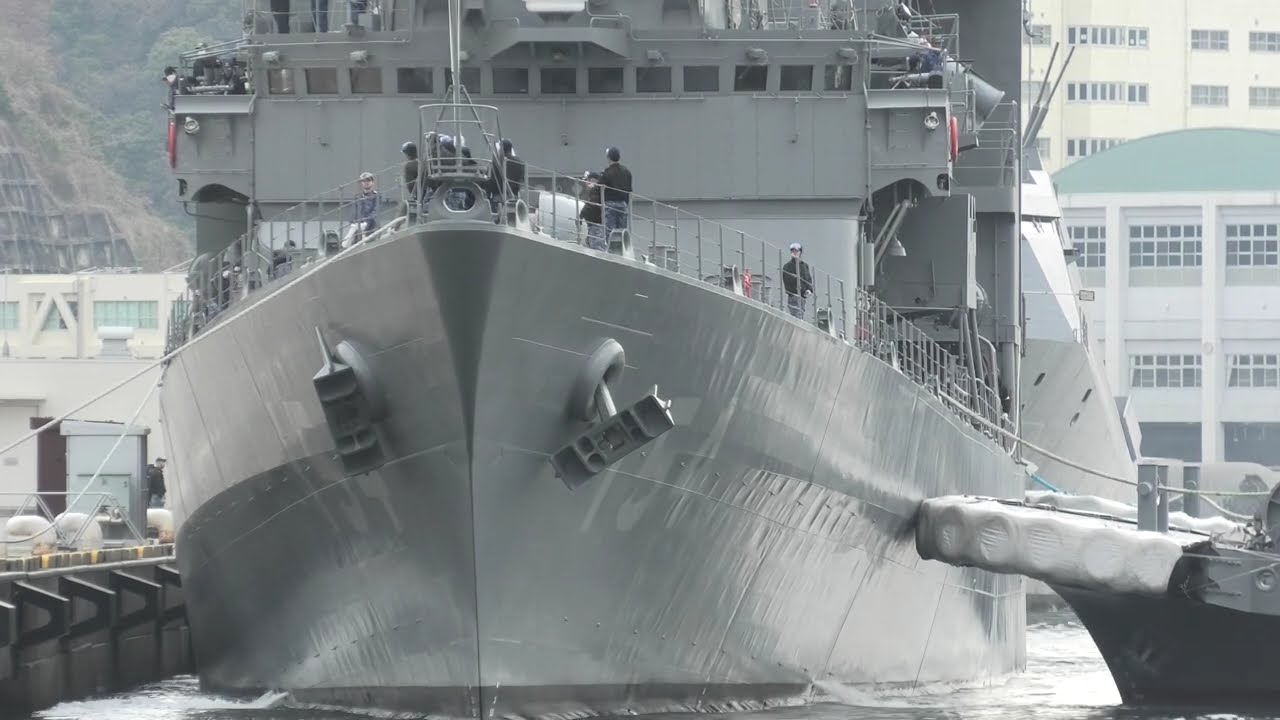 Steel Mist Piercing Through Time — JS Amagiri (DD-154) | 鋼の霧、時代を貫く―― 護衛艦「あまぎり」