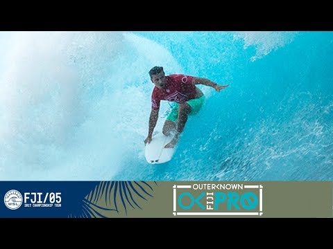 Julian Wilson Pulls Off a Huge 9.50 in Round One at the Outerknown Fiji Pro 2017