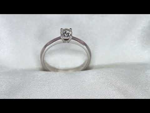 18 kt gold solitaire ring “Moi” Video