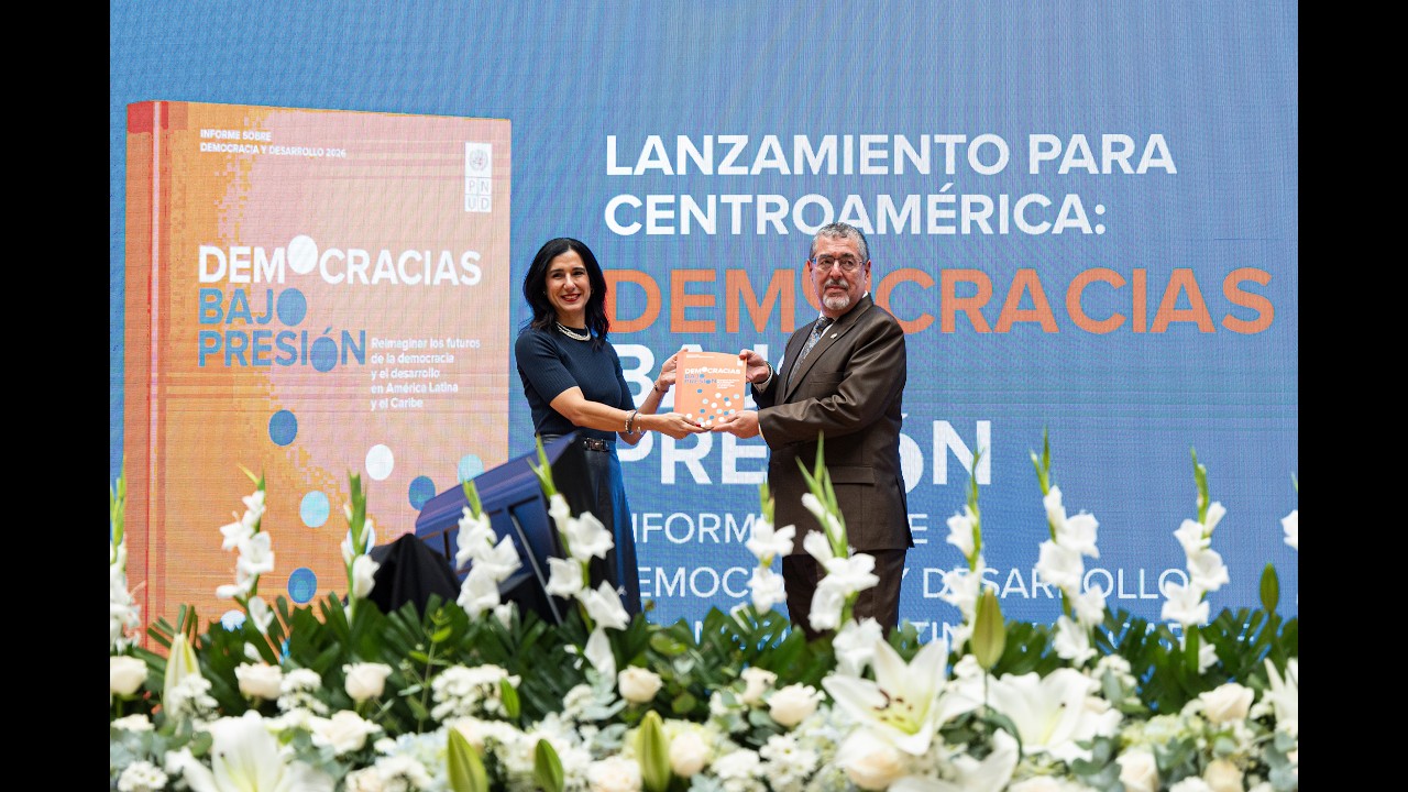 Lanzamiento para Centroamérica del Informe Democracias Bajo Presión