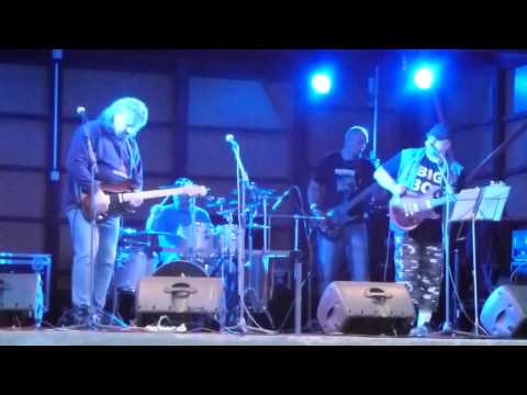 A.F.T.    Masive sound - budík (část skladby)