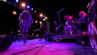 Desert Noises - Mice In The Kitchen (Live In Provo)