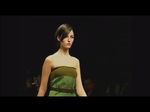 PRADA Autumn/Winter 1999-2000 Milan