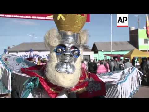 Dancers attempt new world record for the most people performing La Morenada at one time