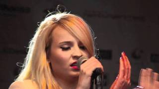 Kim Petras - One Piece of Tape