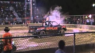 preview picture of video '2013 Monroe County Fair Compact Truck Derby'