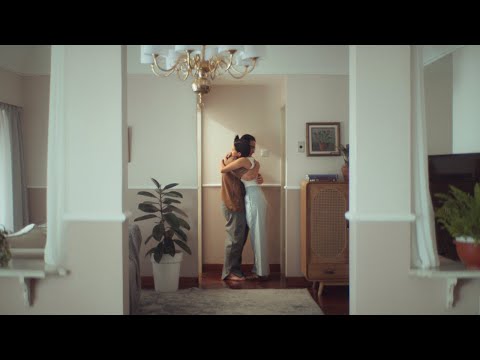 Canti ft. Adipati Dolken - Tak Sempurna (Official Music Video)