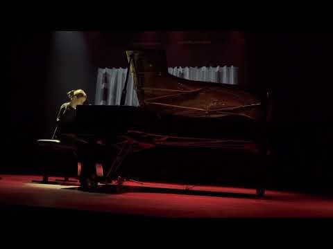 Eydis Evensen - The Light II (Live at TivoliVredenburg)