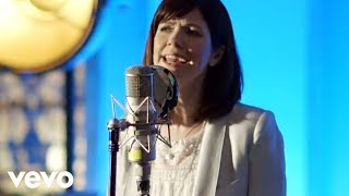 Keith &amp; Kristyn Getty - Living Waters (Live)