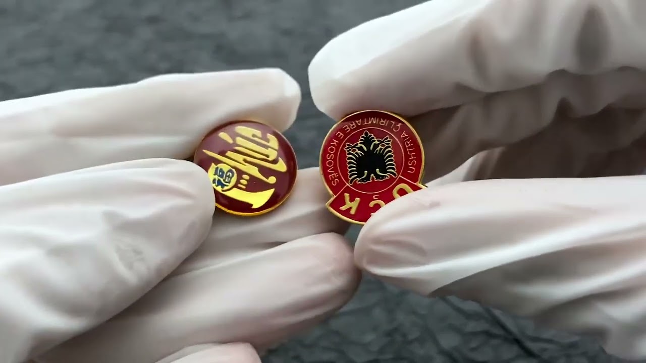 1721 - Club Logo Enamel With Epoxy Resin Badge Name Tag