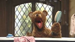Sesame Street: Baby Bear&#39;s Bath Song