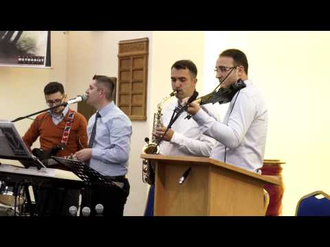 Coram Deo Oradea & Marian Mocanu - Sunt calator in aceasta lume