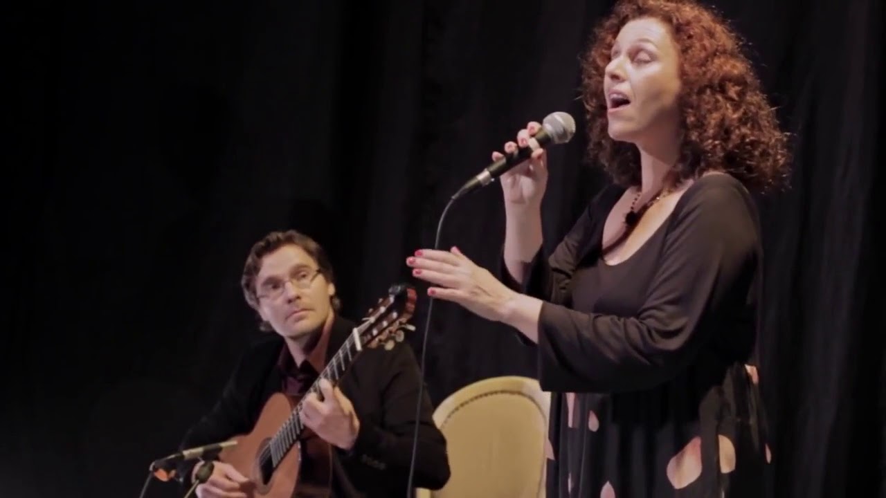 Cantiga de Amigo - por Ana Salvagni- lá na casa dos carneiros