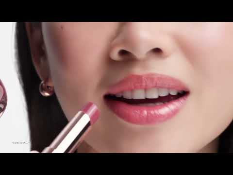 Jung Hoyeon stars in Lancôme's newest Lip Idôle Squalane 12 Butterglow Hydrating Lip Balm campaign