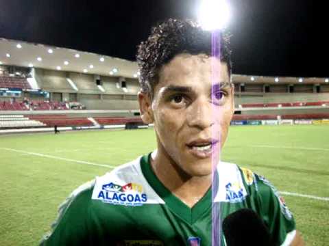 'Ganhamos de uma grande equipe' diz Alex Murici