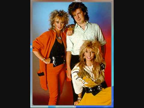 Sound Of Music - 01 A Pretty Lovesong (1986)