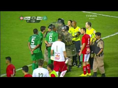 Boa Esporte 3 x 0 Guarani   Ferreira perde a cabeça, agride árbitro e companheiros