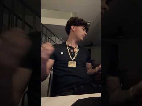 #youcantfindalex #alex #trending #fypage #fyp #guapo #chino #tiktok #edgar