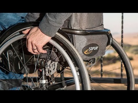 Где живут и чем занимаются инвалиды  в Канаде?