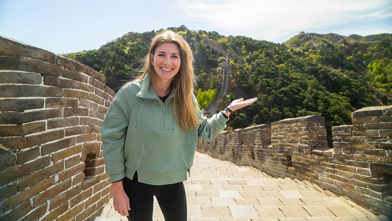 We Made it to the Great Wall of China! (BEST Day Trip from Beijing) 🇨🇳