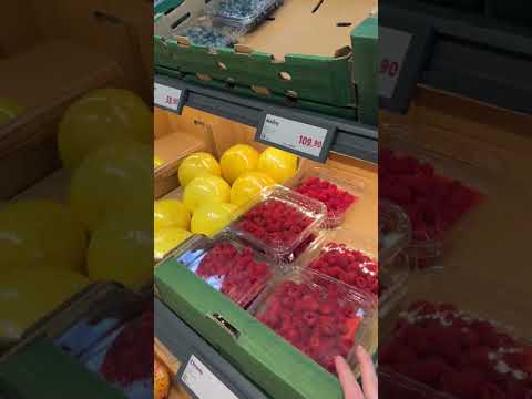 Почему мы срываемся в магазине? Психология голода и соблазна