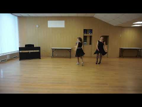 Ирина Медведева и Елена Травлеева, творческий коллектив 