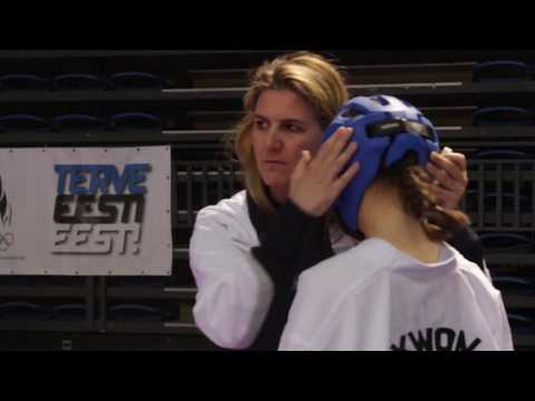 ANNA ARCHIPOVA and VASO KOUSARIDOU - EITF TKD European Champions '2018