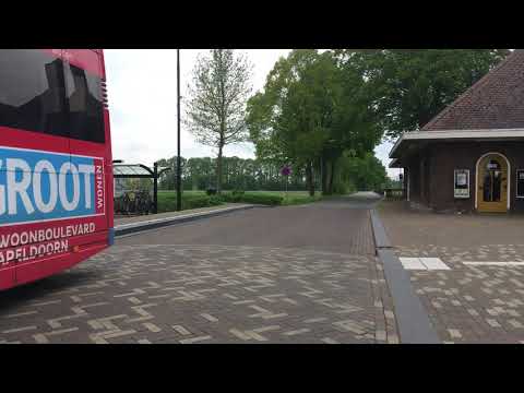 Bus op station Putten