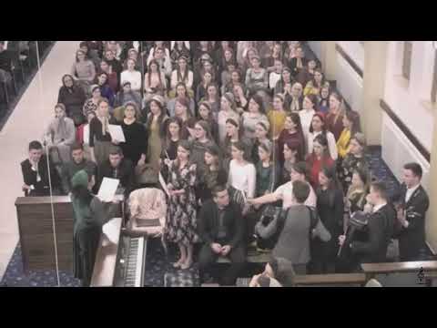 Grup de Fete Vicov - Se apropie in graba o zi minunata