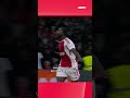 Kan Brian Brobbey koppen of niet? ?