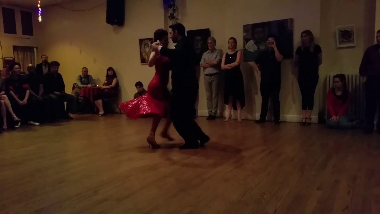 Video thumbnail for Argentine tango: Florencia Borgnia and Marcos Dario Pereira - La Vida Es Corta