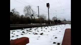 preview picture of video 'Frellstedt Bahnhof Dampflok durchfahrt Richtung Helmstedt'