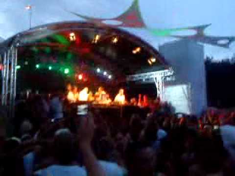 Reboot - Caminando (Love Family Park 2009)