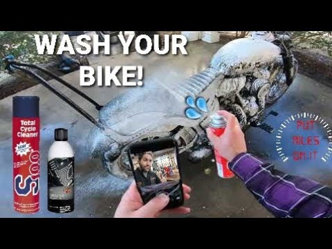 How to Wash your Motorcycle | S100 Total Cycle Cleaner & Harley Davidson Engine Brightener.
